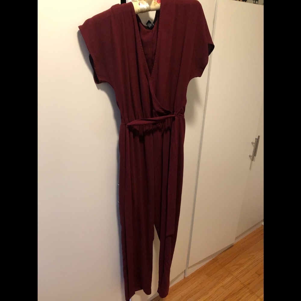Forever 21 burgundy jumpsuit with tie